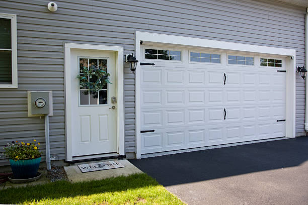 24/7 Emergency Garage Door Panel Replacement experts in Helper, UT